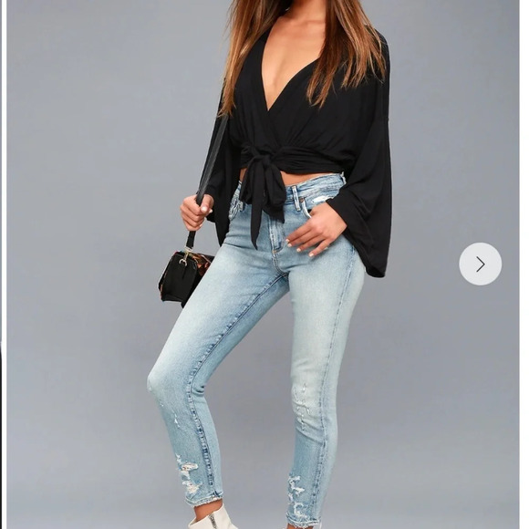 Free People That's a Wrap Black Bell Sleeve Crop Top Size Small - Picture 3 of 8